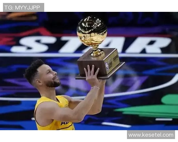 库里在NBA全明星周末中展现绝佳投篮技艺成功夺得三分大赛冠军